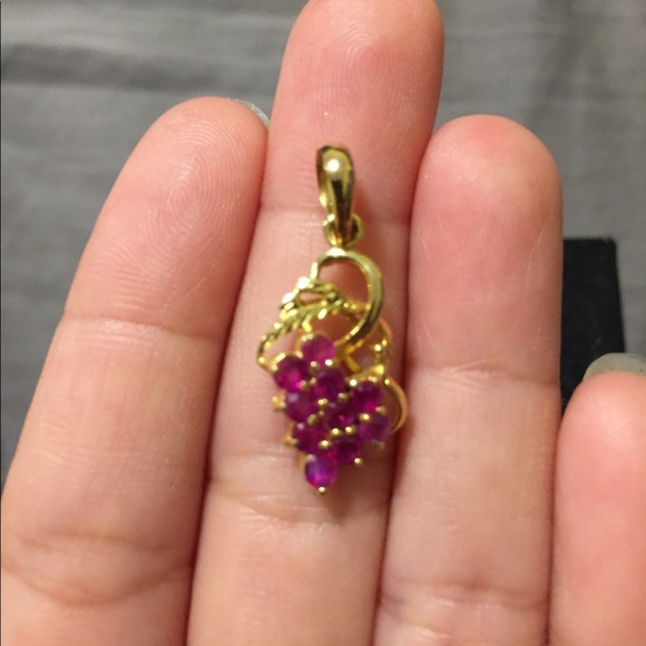 Real gold 10k and natural ruby.Long 2.4cm.Like new - Picture 2 of 2
